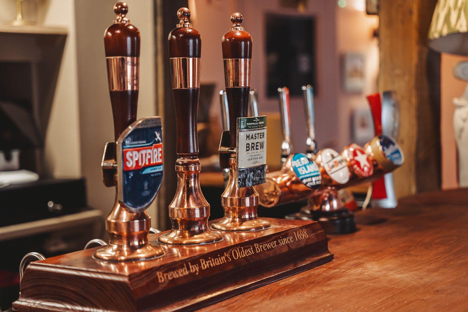 a.TAPS_.jpg